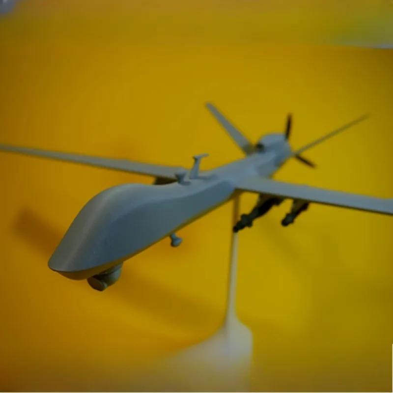 طقم نموذج تجميع طائرة بدون طيا - مراجعة Drone 3D Modeling وسعره